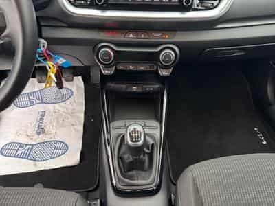 Kia Stonic Pulse 1.0T ISG (2024) - Foto 15