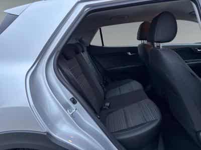 Kia Stonic Pulse 1.0T ISG (2024) - Foto 13