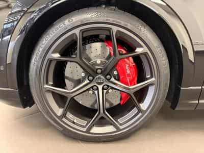 Audi RSQ8 SUV TFSI quattro performance 640CV / 471 kW tiptronic (2026) - Photo 10