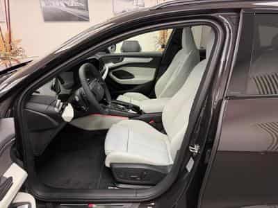 Audi A6 Avant e-hybrid quattro 367 CV / 270 KW S tronic (2025) - Photo 3