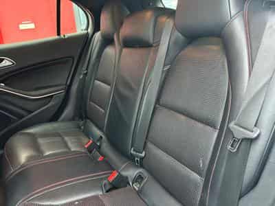 Mercedes GLA 45 AMG 4MATIC (2016) - Photo 11