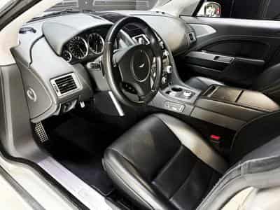 Aston-Martin Rapide V12 6.0 477ch (2011) - Photo 9