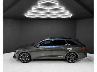 Cupra Leon 2.0 TSI Sportstourer VZ (2024) - Photo 2