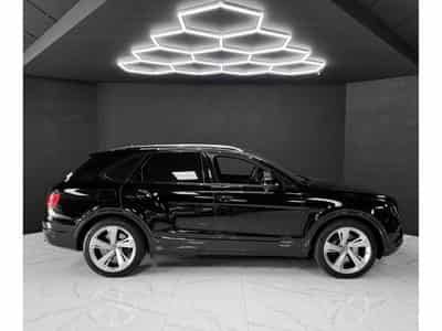 Bentley Bentayga 4.0 V8 (2018) - Photo 6