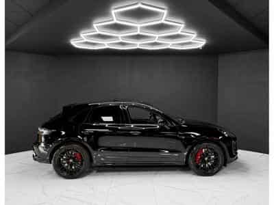 Porsche Macan III GTS (2021) - Photo 6