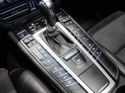 Porsche Macan GTS GRIS CRAIE full options PDC / PSE / PDLS / CHRONO / BOSE (2021) - Photo 9