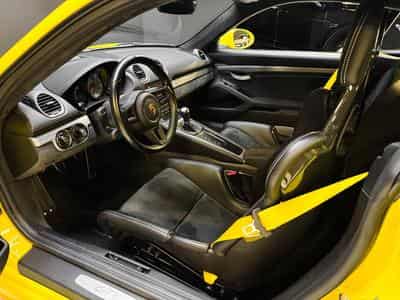 Porsche Cayman 718 GT4 (2020) - Photo 10