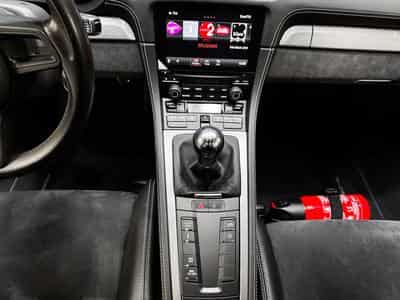 Porsche Cayman 718 GT4 (2020) - Photo 12