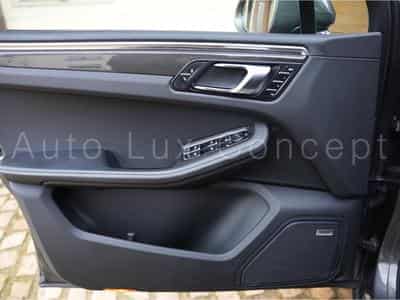 Porsche Macan Turbo (2015) - Photo 12