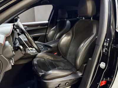 Alfa-Romeo Stelvio Quadrifoglio Q4 (2018) - Foto 10