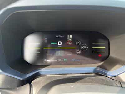 Dacia Duster 1.6 Hybrid Journey (2025) - Photo 9