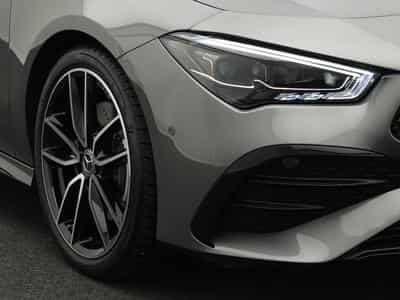 Mercedes CLA 200 d AMG-Line Cpe Multi+Kamera+19"+Night (2025) - Foto 9