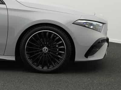 Mercedes A 200 AMG-Line Multi+Night+19"+Ambi (2025) - Photo 8