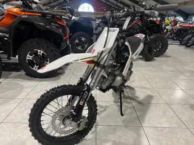 YCF Start F (2024) - Foto 2