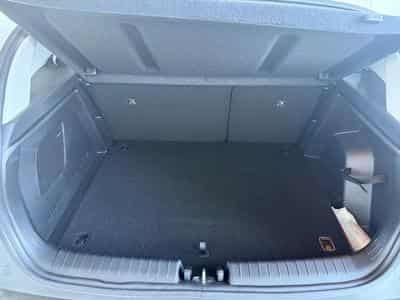 Hyundai Bayon 1.0 T-GDI 101 Premium (2026) - Photo 9