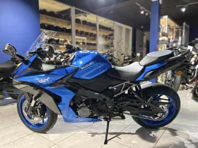Suzuki GSX-S 1000 GT (2026) - Photo 3