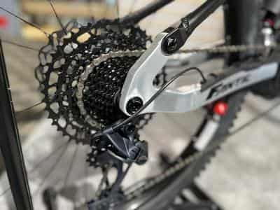 Fantic XMF 1.7 CARBON SPORT 720Wh, 29''-27,5'', freins 4 pistons, 90 Nm (2026) - Foto 4