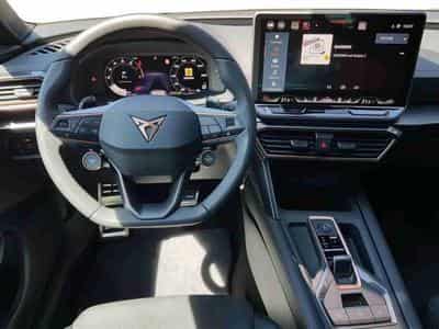 Cupra Leon 1.5 eTSI 150 DSG (2025) - Photo 11