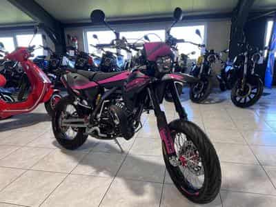 Fantic Motard PERFORMANCE 2T (2024) - Photo 7