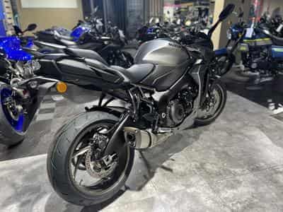 Suzuki GSX-S 1000 GT (2026) - Photo 3