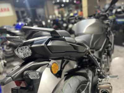 Suzuki GSX-S 1000 GT (2026) - Photo 6