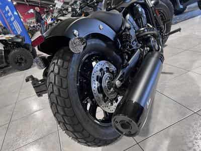 Indian Scout Bobber Ltd + Tech Black Smoke (2026) - Photo 6