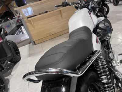 Moto Guzzi V7 SPECIAL (2026) - Photo 5