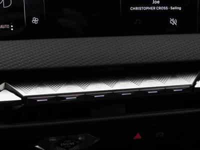 DS Automobiles DS4 1.2 PureTech 136 e-DCS6 Pallas (2025) - Photo 14