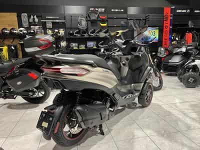 Piaggio MP3 (2023) - Photo 3