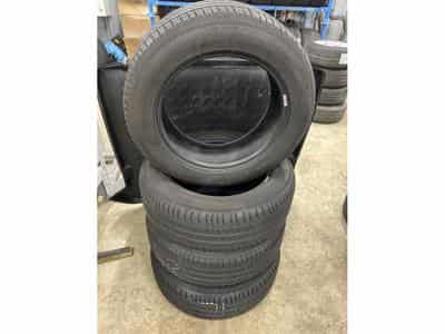 Pneus été 17" 215/60 R17 96V (2026) - Photo 1