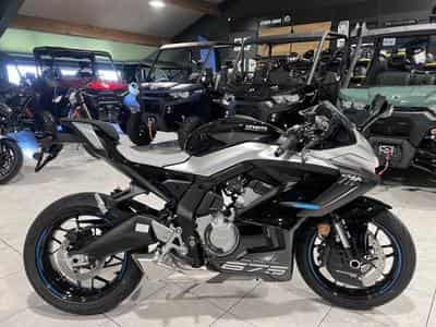 CF Moto 675 SR-R (2026) - Foto 1