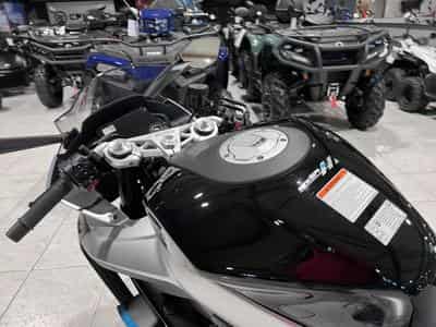 CF Moto 675 SR-R (2026) - Foto 6