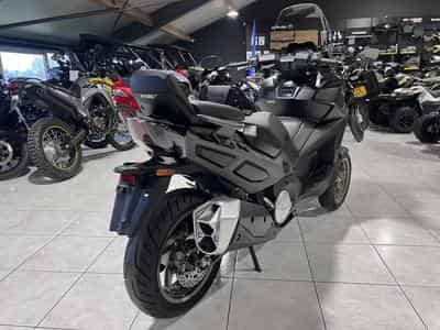 Kymco CV3 550 immatriculée 0 kilomètres (2026) - Foto 3