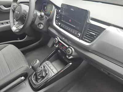 Kia Stonic 1.0 T-GDI 100 Vision (2026) - Photo 15