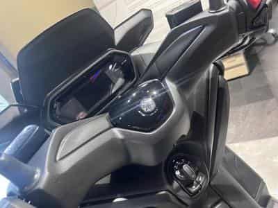 Yamaha X-Max (2026) - Photo 6