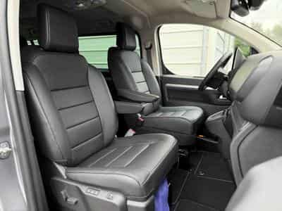 Peugeot Traveller 2.0 BlueHDI 180 AT8 Kombi L3 Premium (2025) - Foto 10