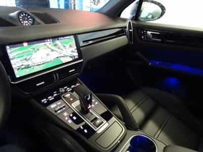 Porsche Cayenne S (2018) - Photo 13