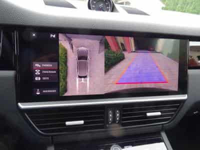 Porsche Cayenne S (2018) - Photo 9