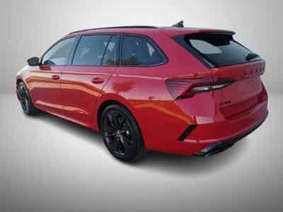 Skoda Octavia 2.0 TSi DSG 265 RS (2025) - Foto 2