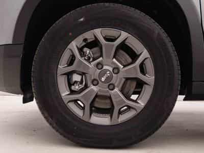 Jeep Avenger 1.2 MHEV DCT Longitide (2025) - Foto 4