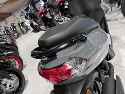 Peugeot Kisbee CL B  45 km/h Meteor Grey (2026) - Foto 5