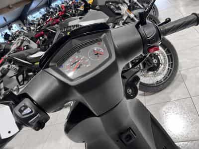 Peugeot Kisbee CL B  45 km/h Meteor Grey (2026) - Foto 6