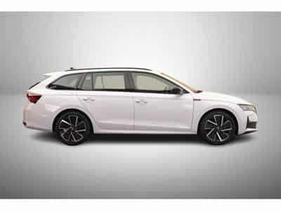 Skoda Octavia 2.0 TSI DSG 150 Sportline (2026) - Foto 5
