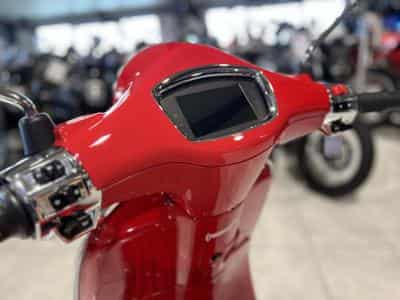 Vespa Elettrica 70 Km/h Red (2026) - Photo 5