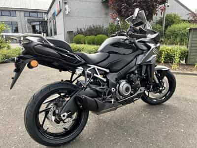 Suzuki GSX-S 1000 GX (2026) - Photo 3