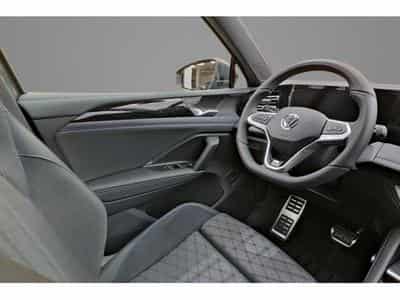 VW Tiguan 1.5 eTSI 150 DSG R-Line (2025) - Foto 8