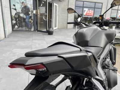 Yamaha MT09 Y-AMT (2025) - Photo 5