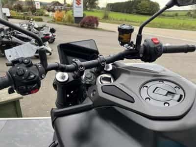 Yamaha MT09 Y-AMT (2025) - Photo 6