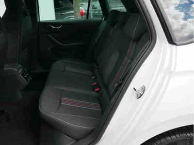 Skoda Kamiq 1.5 TSi 150 DSG Monte Carlo (2026) - Foto 8