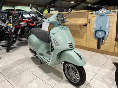 Vespa GTS Classica (2025) - Photo 5